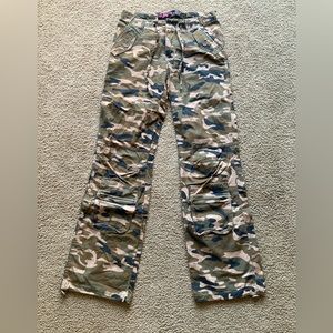 Y2k cargo flares
